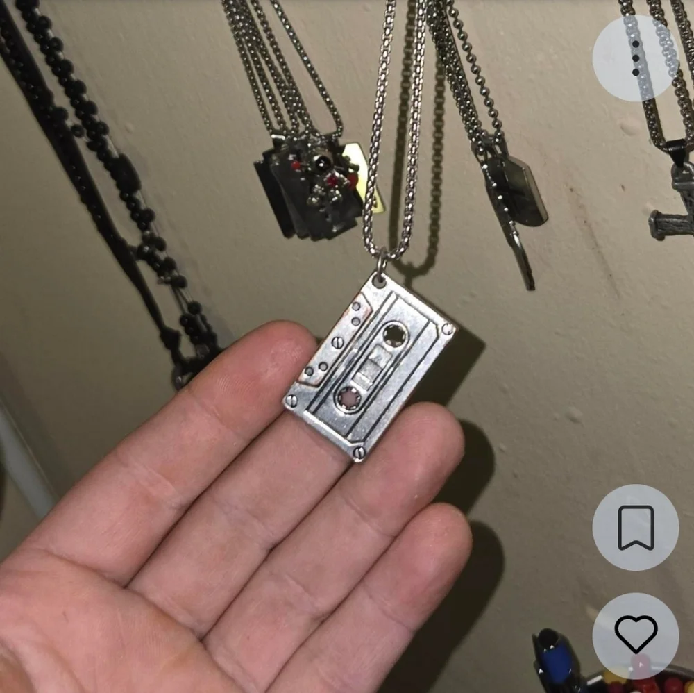 ASOS Silver Cassette Tape Pendant Necklace - Picture 1 of 1